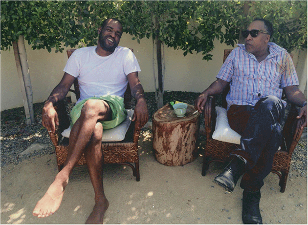 Noah Davis and Henry Taylor, Palm Springs, 2014 © Photo by Andrea Bowers