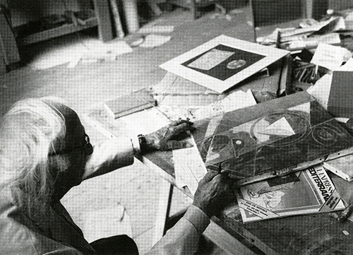 Max Ernst with Euklid (1950), photograph by Viktor Schamoni. Courtesy of the estate of Peter Schamoni. 